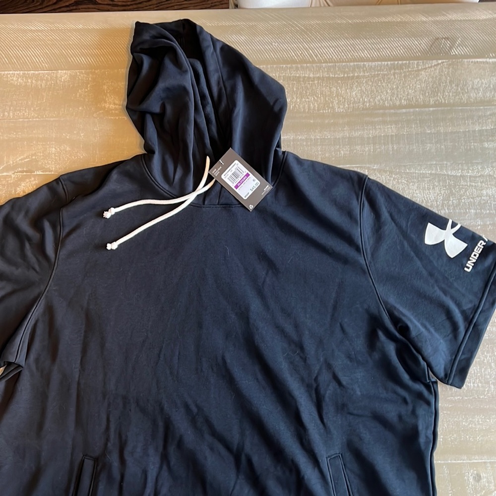 Under Armour shorts sleeve hoodie